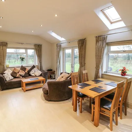 Shreyas Cottage Blackburn  Exterior photo